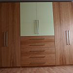 Schlafzimmerschrank in Buche